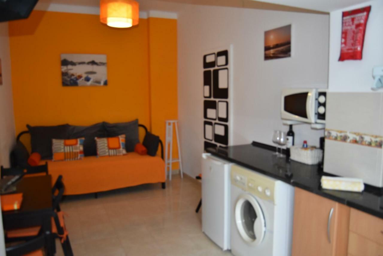 Costa Apartment